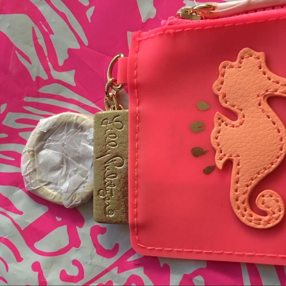 LOWEST 🌸 Tiki Pink Seahorse Jelly Coin Purse 🐚 - Picture 3 of 6